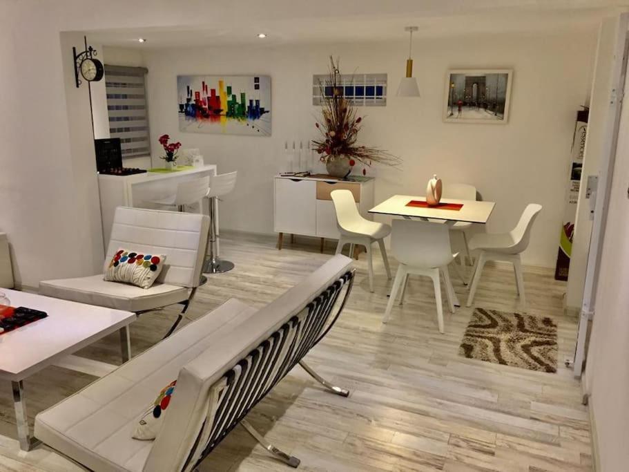 Lovely Two Bedrooms Apartment. Flic-en-Flacq エクステリア 写真