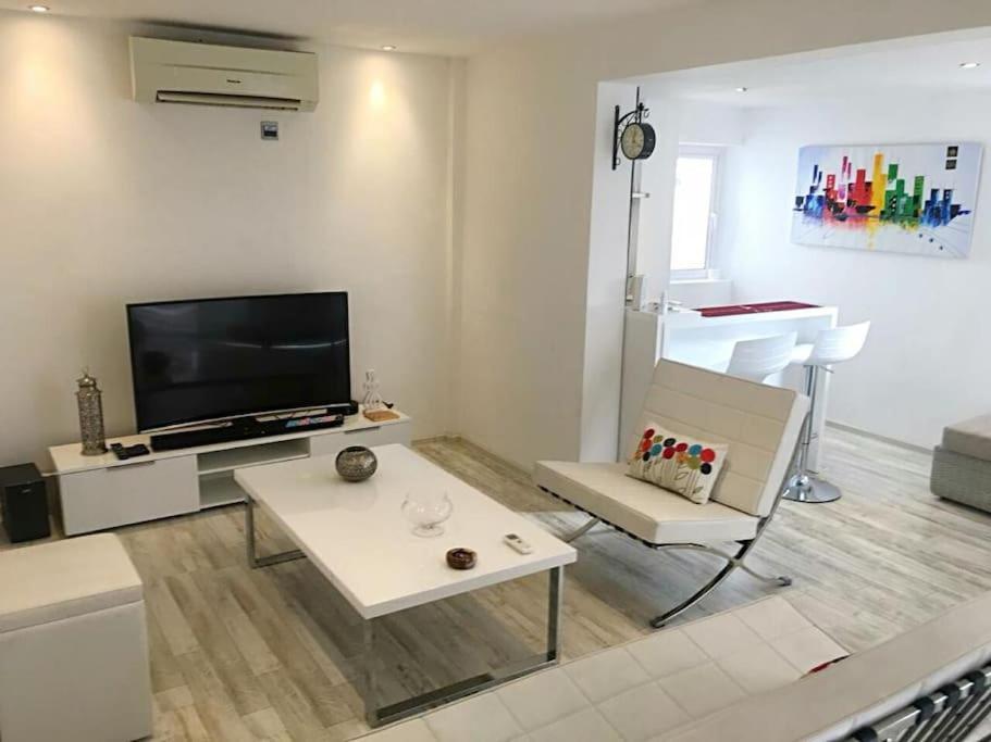 Lovely Two Bedrooms Apartment. Flic-en-Flacq エクステリア 写真